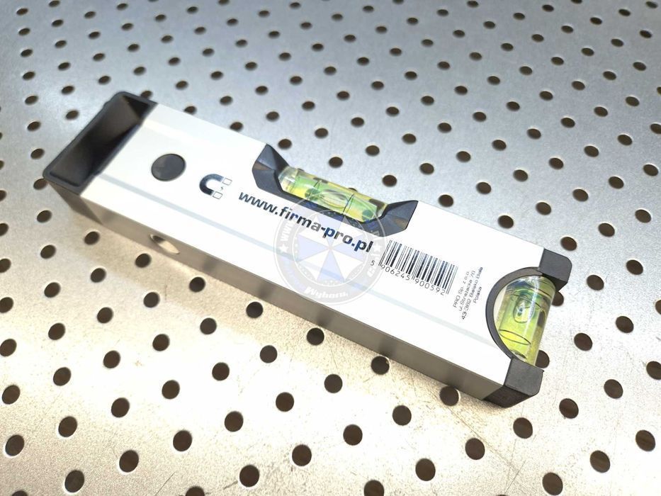 Poziomica 18cm Poziomica Anodowana z Magnesem PRO600 18cm PRO