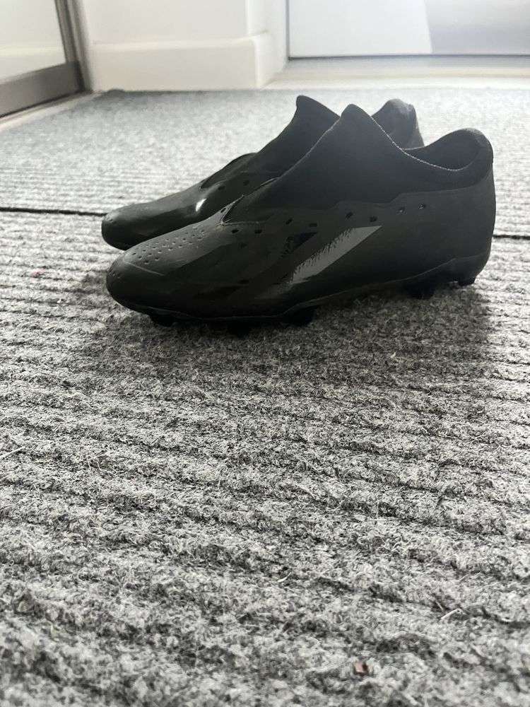 Korki adidas czarne
