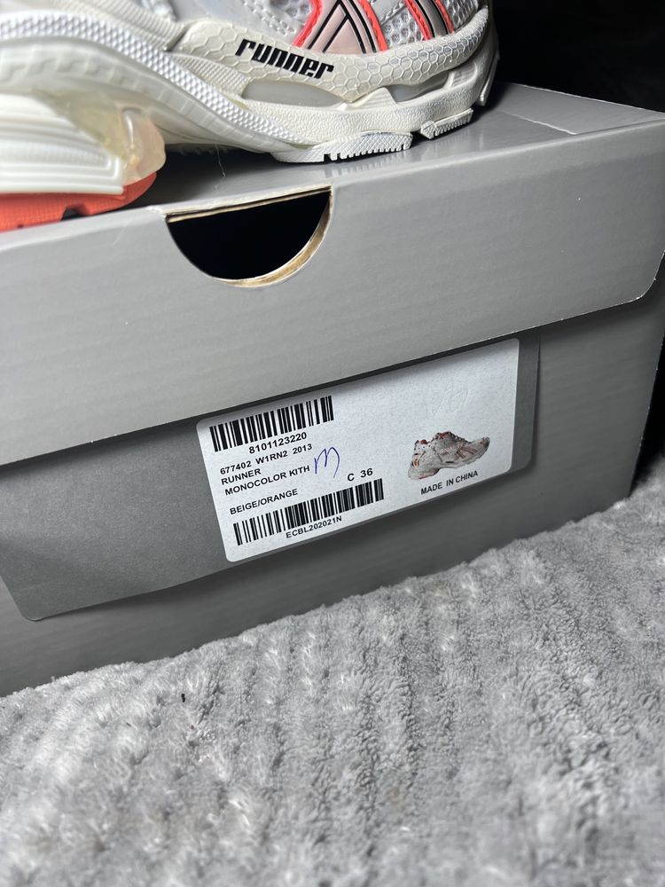 Кроссовки Balenciaga Runner White Orange