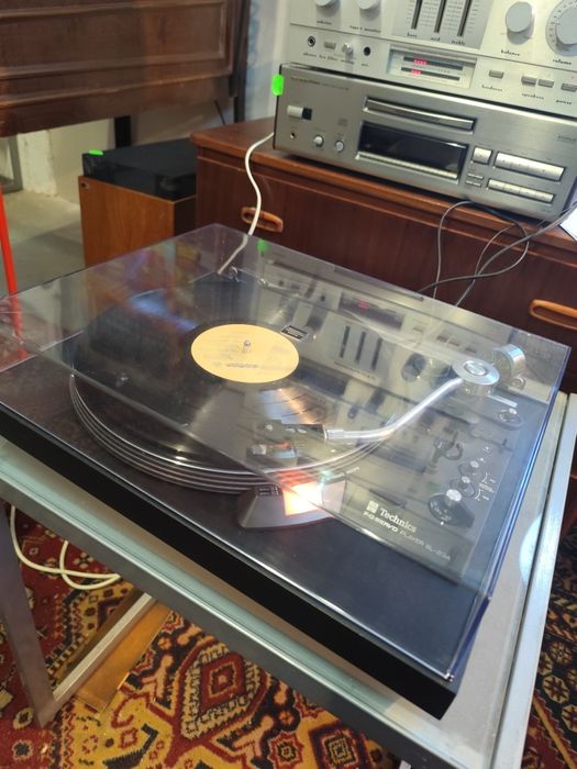 Gramofon Technics SL-23A