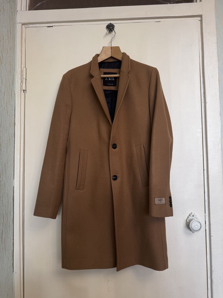 Пальто Zara. Розмір L
