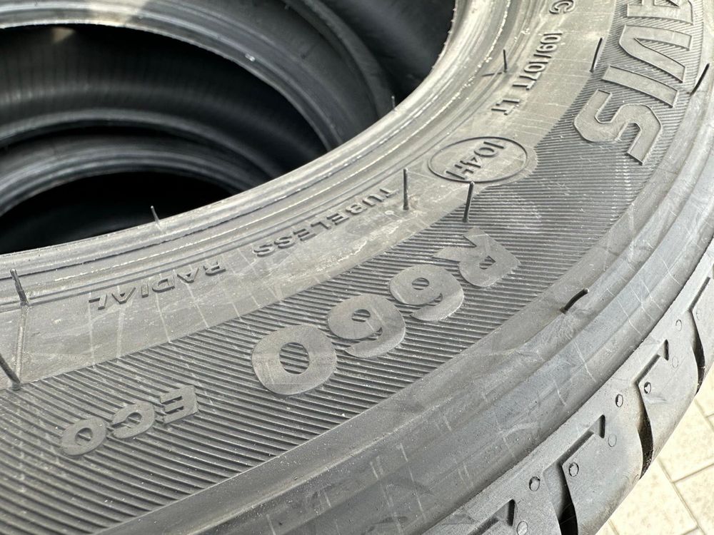 Continental Bridgestone 215/60/17 T.C.