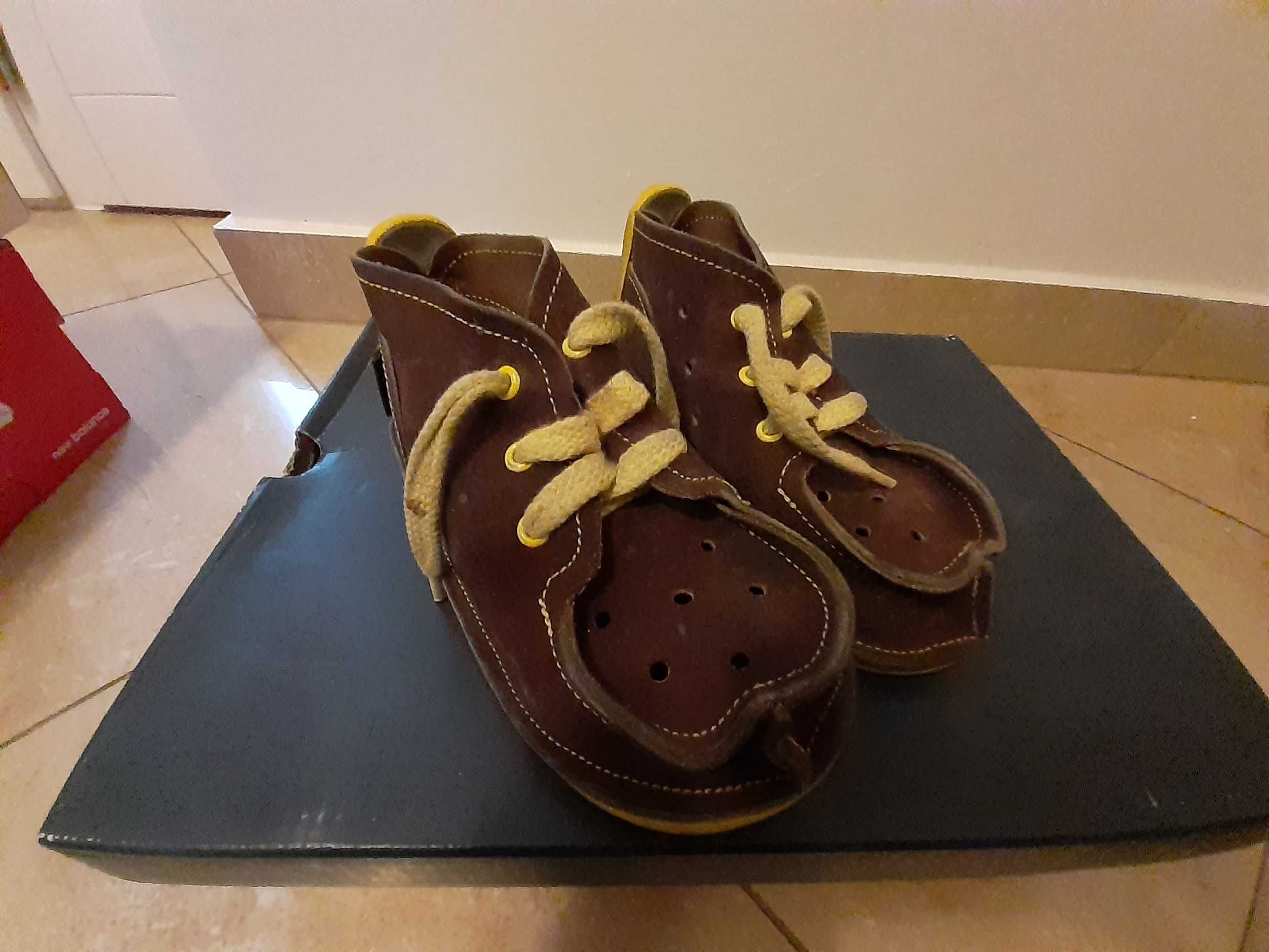 Buty Gucio, robione ręcznie z usztywniana podeszwą, stan dobry