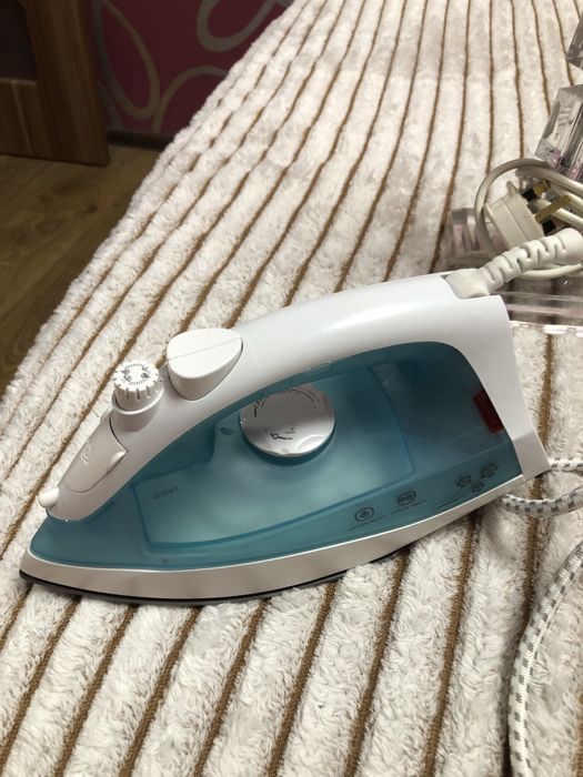 Электроутюг дорожный