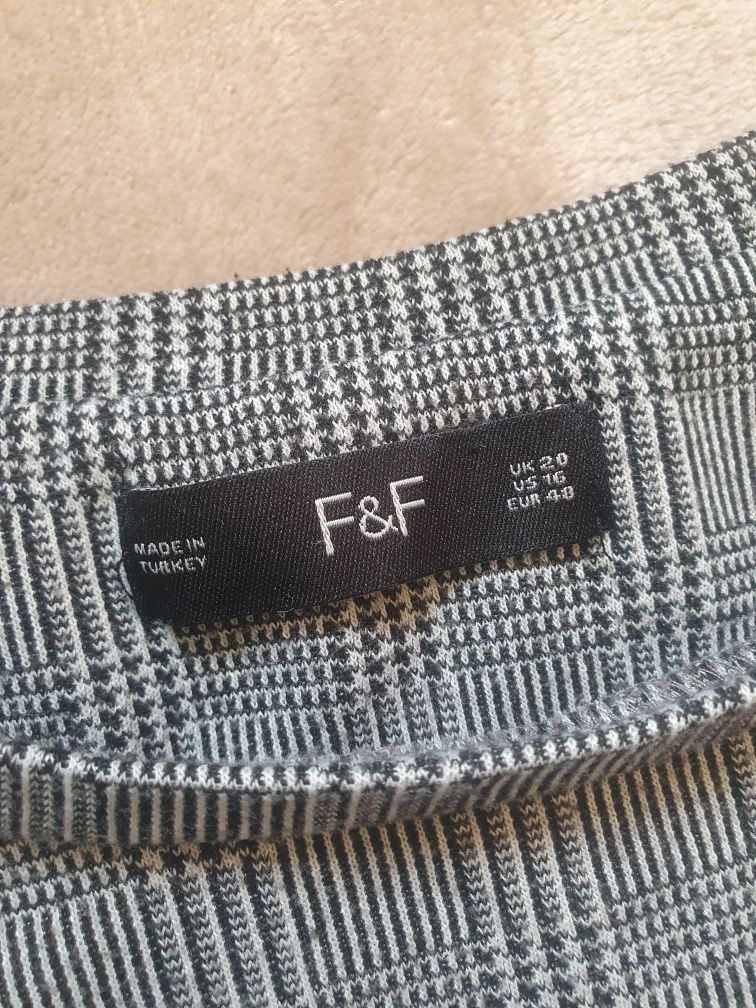 Śliczna bluza F&F 20/48