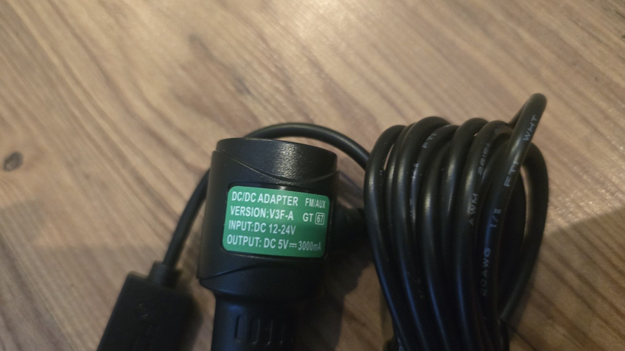 Ładowarka samochodowa z fm/aux  whtech do ekranów multimedialnych usbc