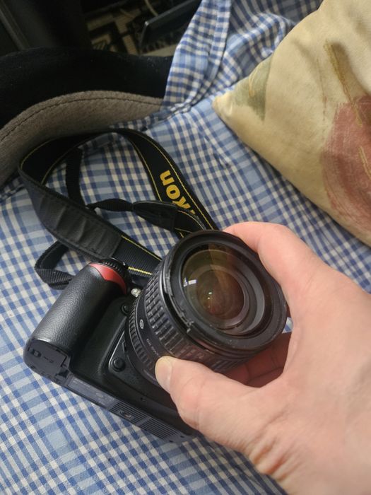 Зеркальный фотоаппарат Nikon D90 Wide-angle Zoom kit (16-85mm VR)