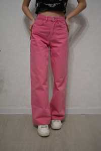 Рожеві джинси Bershka