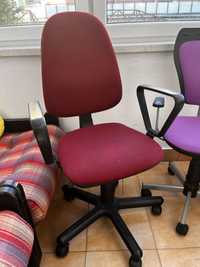 Krzeslo obrotowe fotel biurowy na kolkach