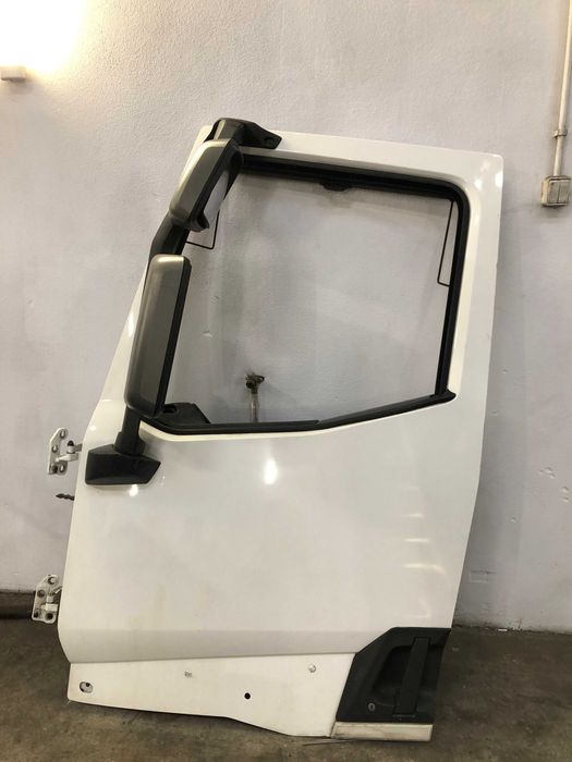 Drzwi lewe do Renault Gama T – bardzo dobry stan