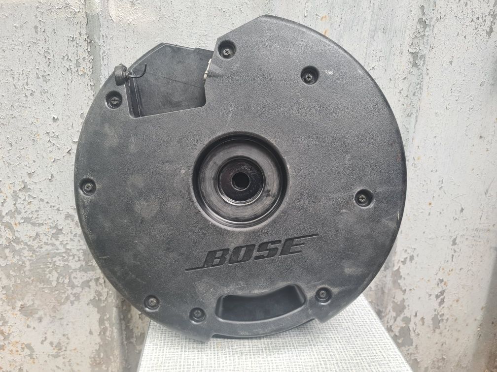 Продам оригинальный сабвуфер Bose для Рено Колеос