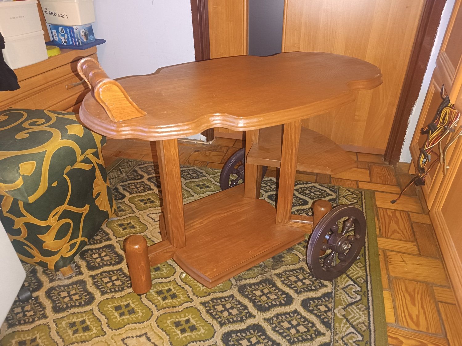 Stylowy Dębowy Barek Vintage