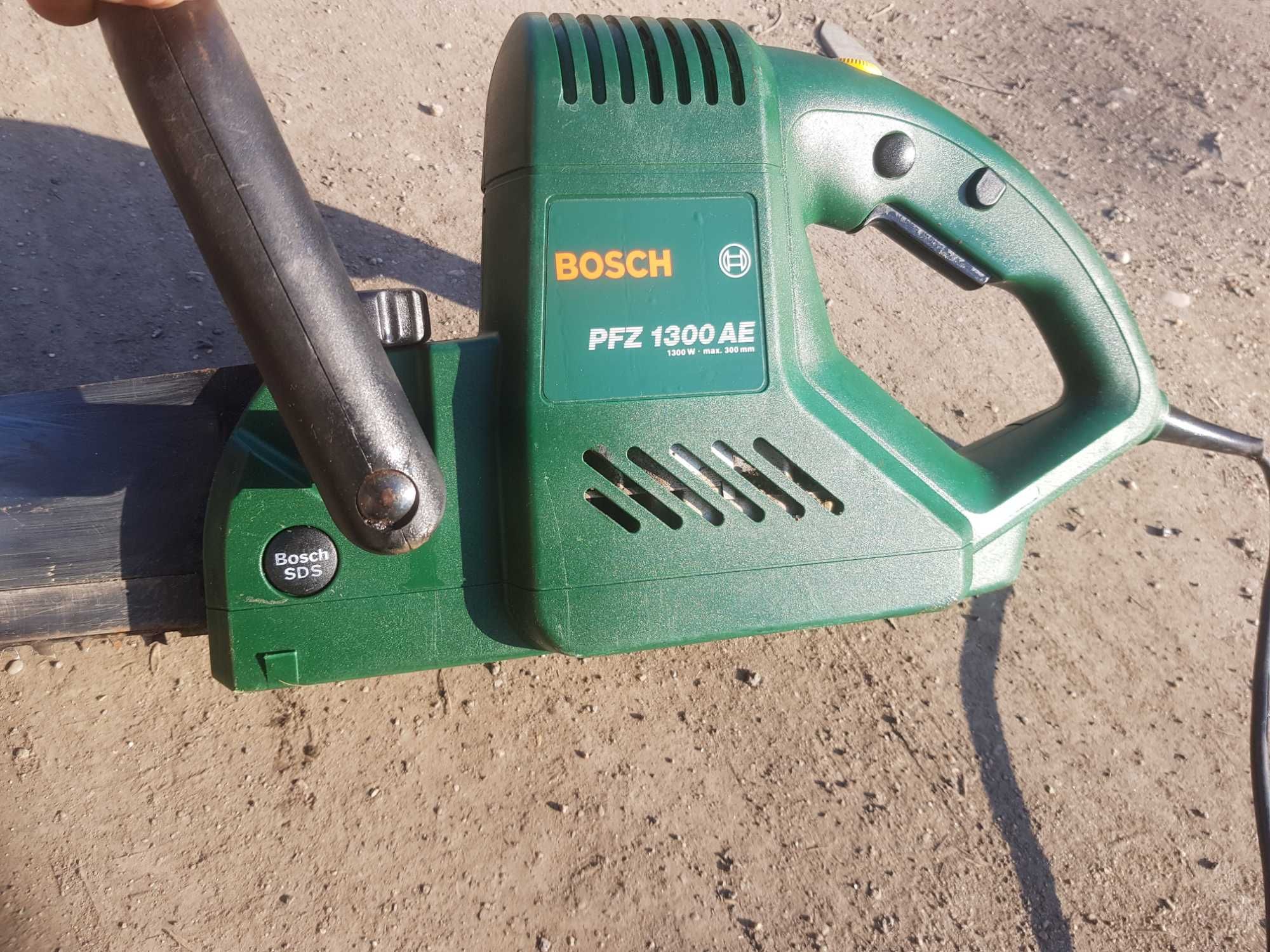 Piła Aligator do Pustaków Bosch PFZ 1300 AE   dewalt ogrodowa