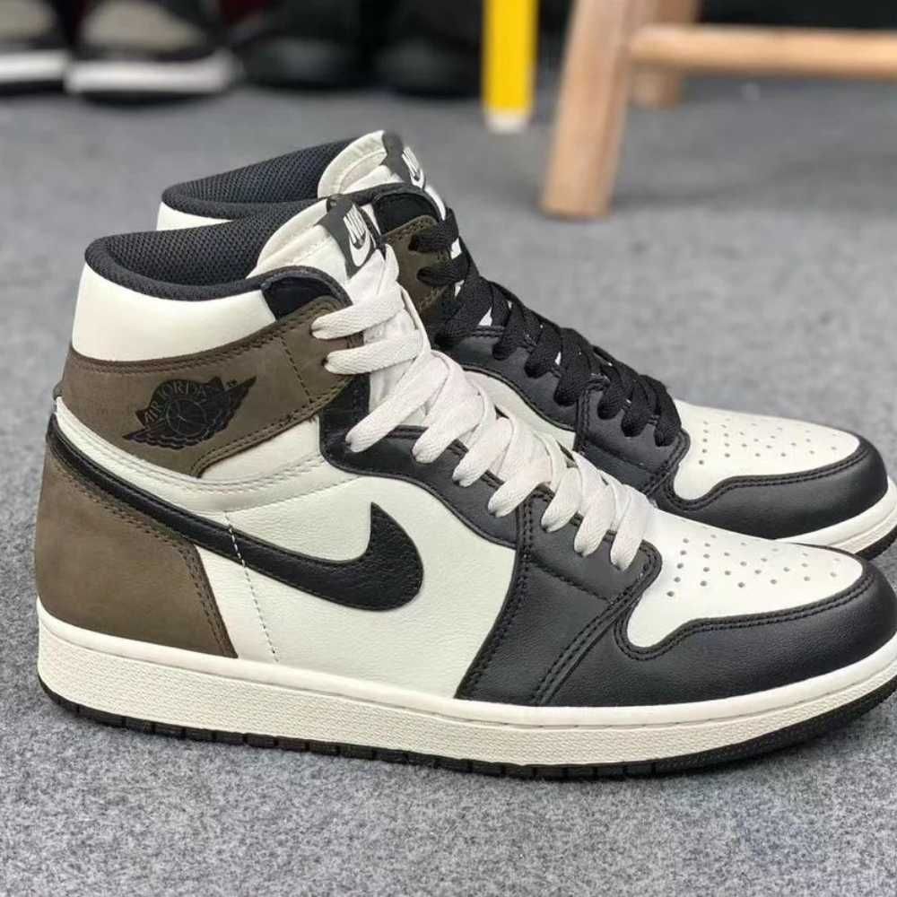 Jordan 1 Retro High Dark Mocha