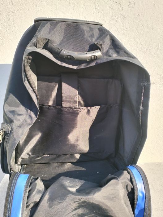 Mochila mala com rodas e troley