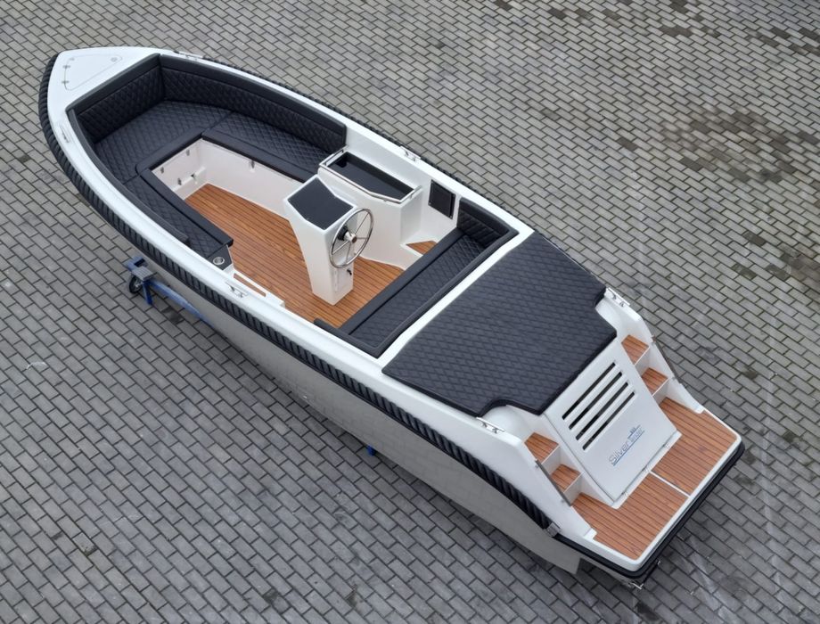 Łódka silver 655 tender