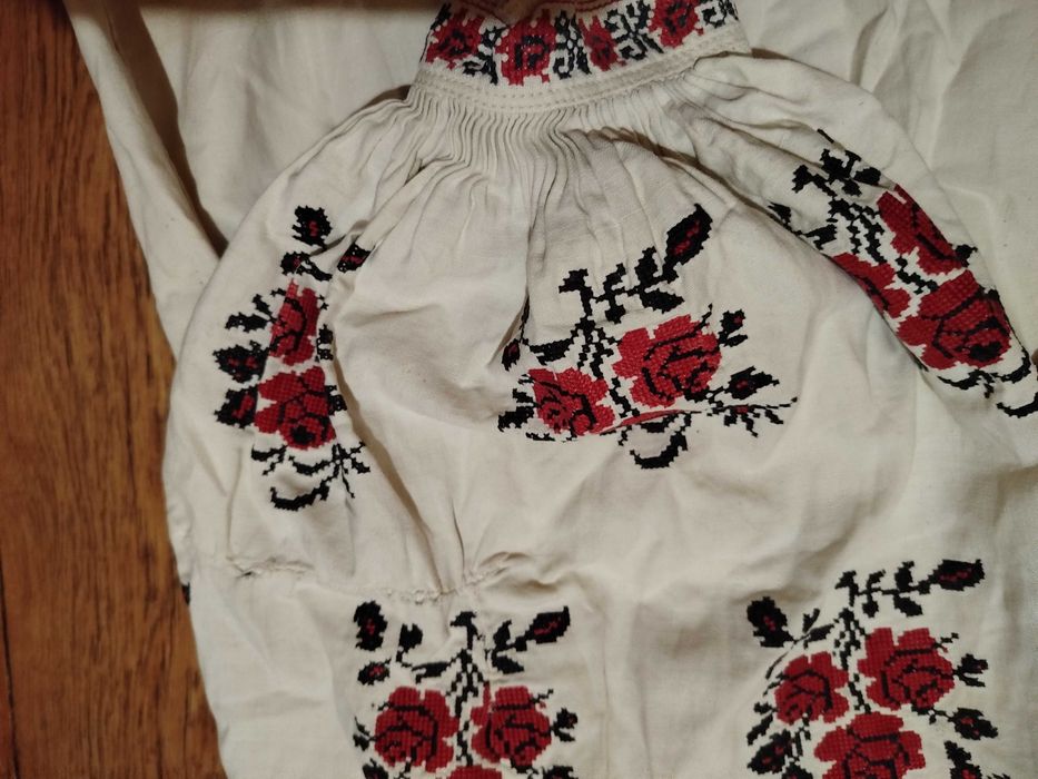 Старовинна вишита сорочка