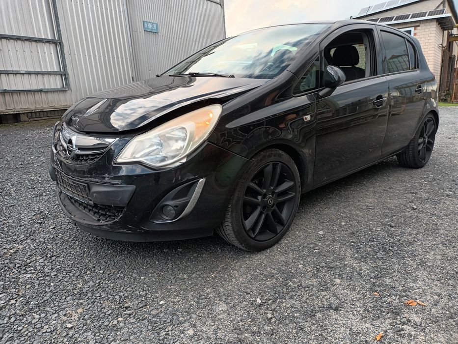 Opel corsa 1.2 benzyna