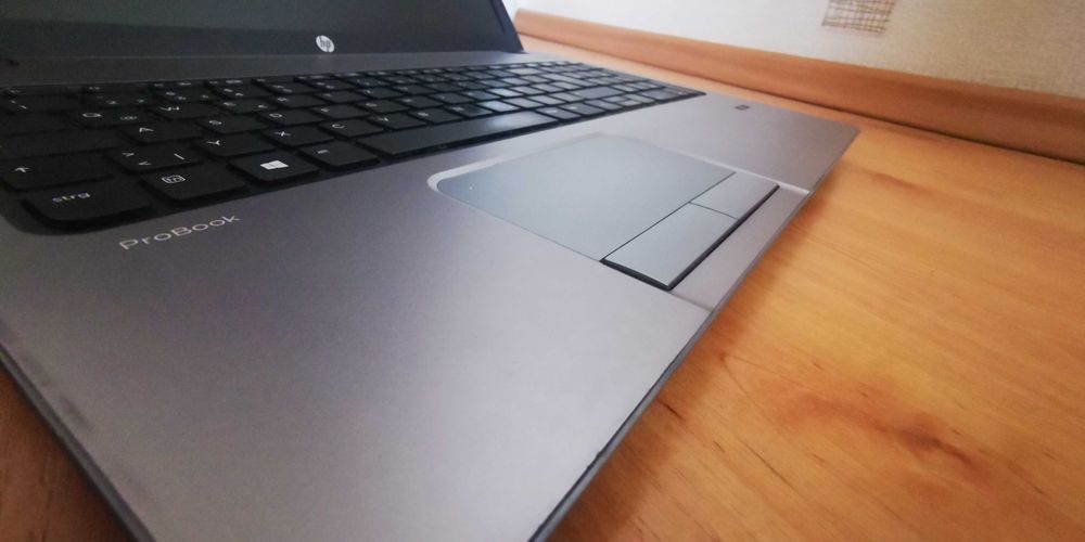 Laptop hp  8gb ram  stan  idealny