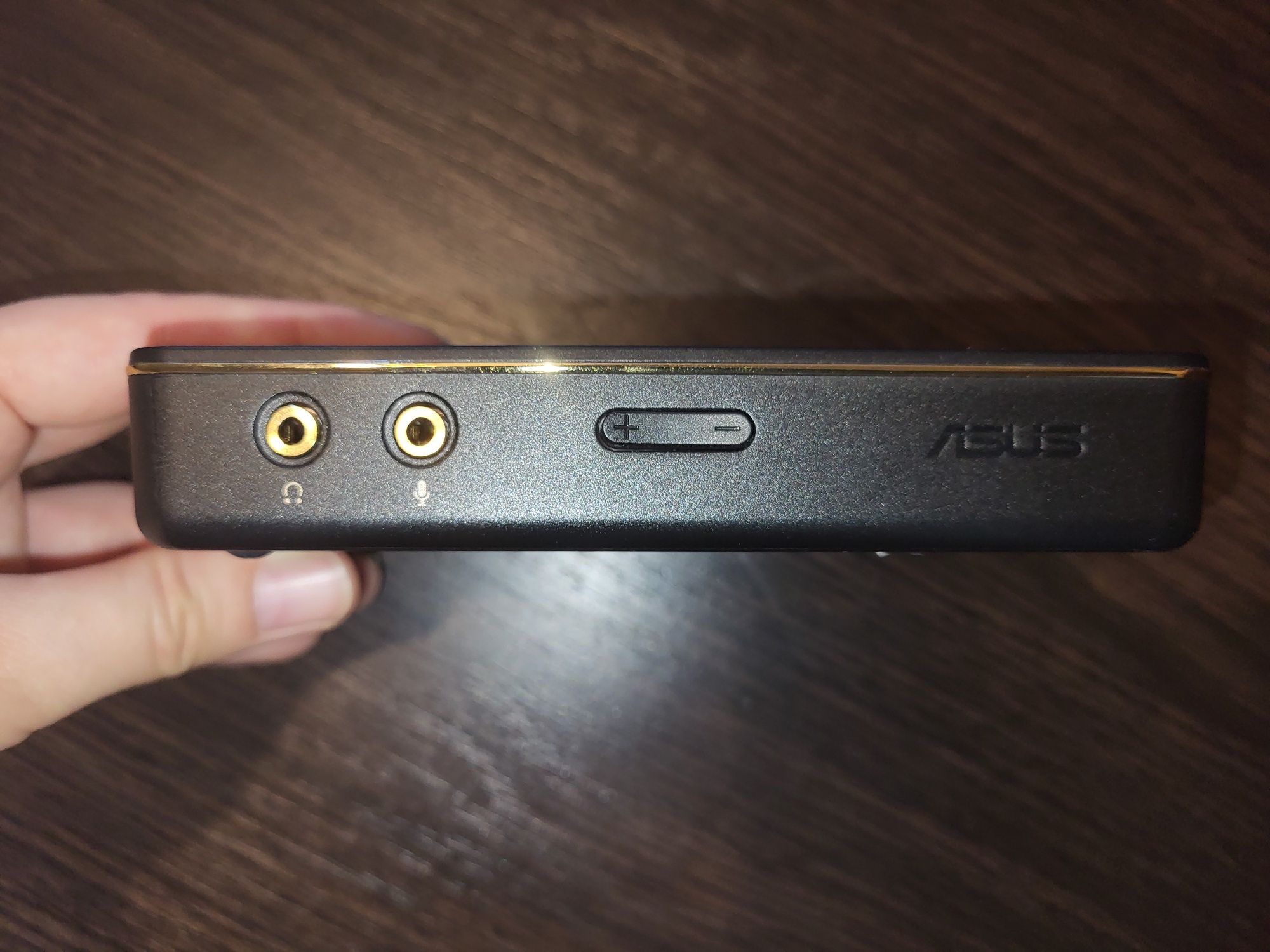 Зовнішня звукова карта ASUS Xonar U7 (на запчастини або відновлення)