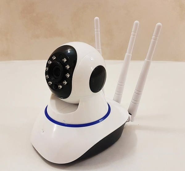Поворотна Wi-fi камера відеонагляду, розумна IP-камера з додатком