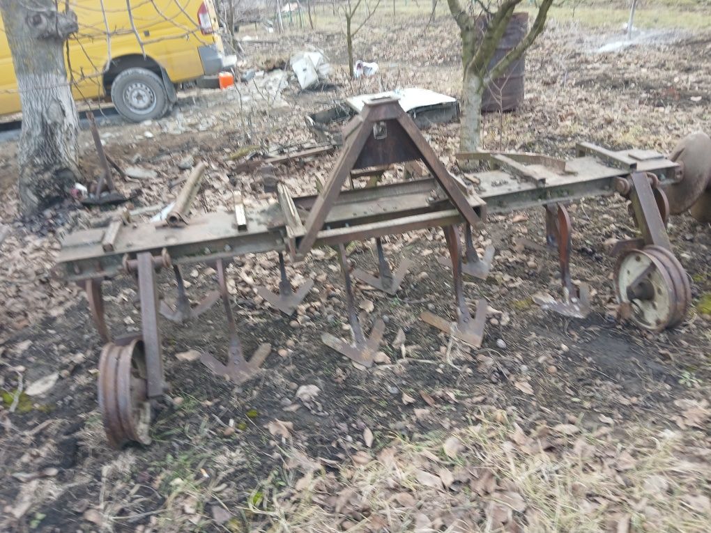 Продам культиватор в робочому стані ширина 3м