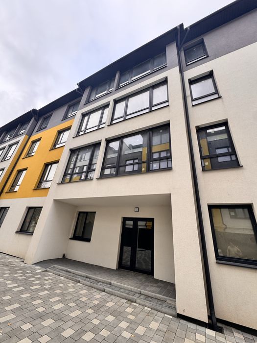 Продаж 3 кім.сирої квартири