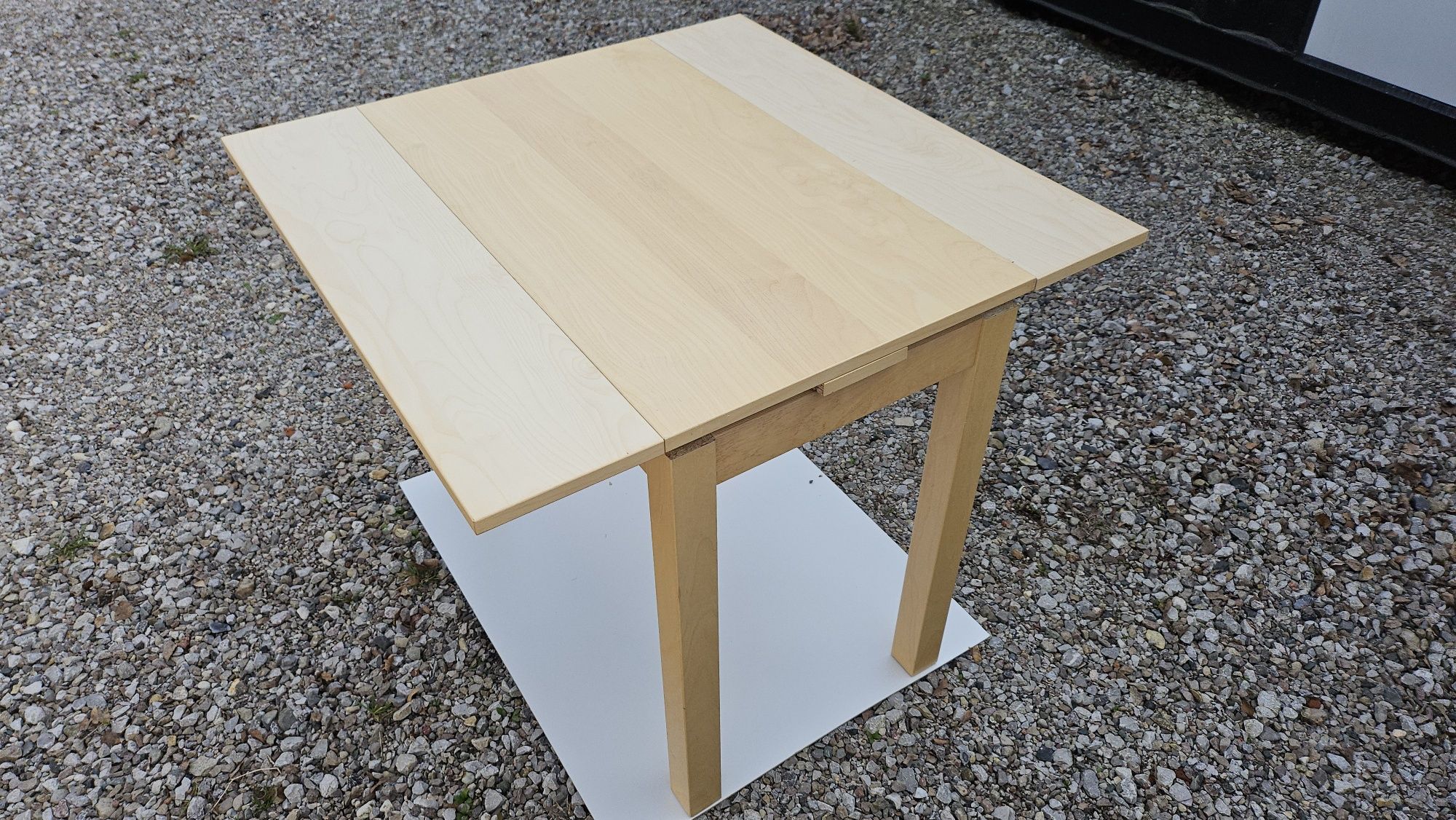 Mały stół rozkładany - stolik Bjursta Ikea 90x50 cm 90x90 cm