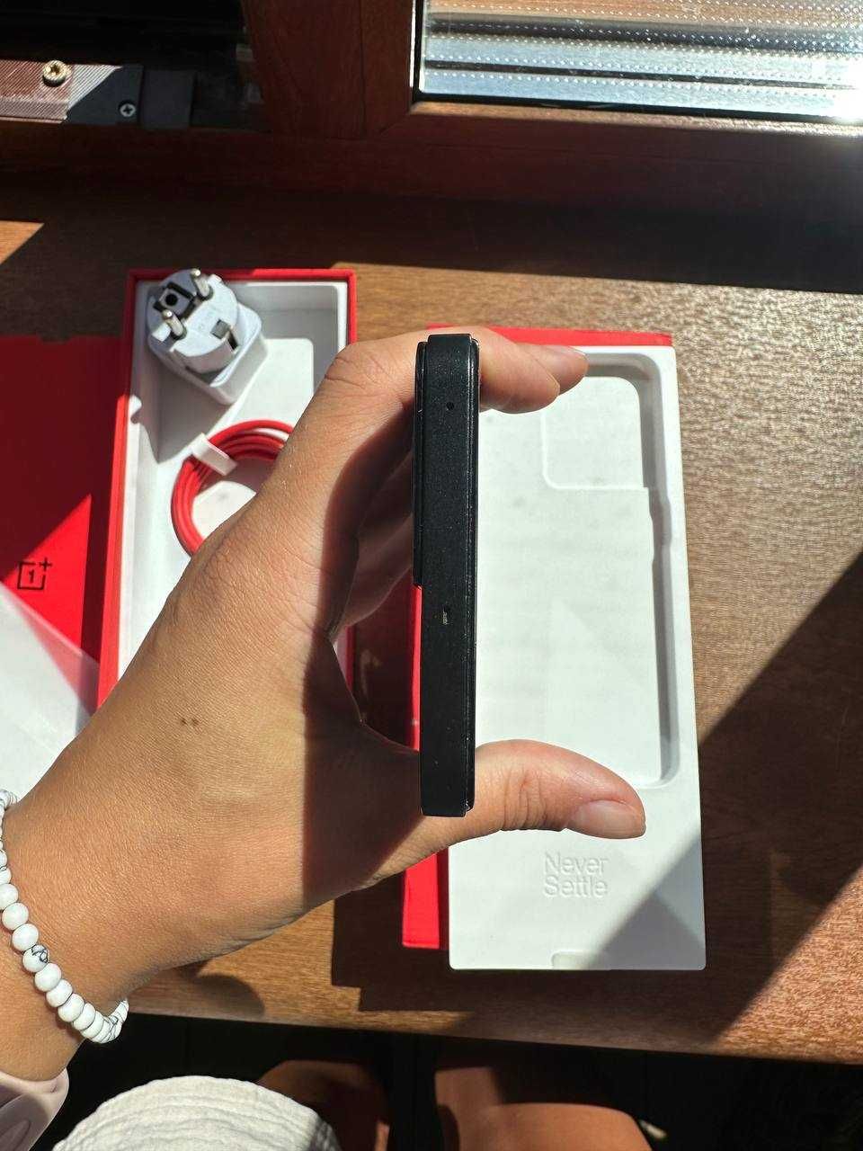 Oneplus 10R ACE 8/128 dimensity 8100-MAX идеал
