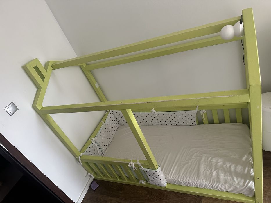 Łóżko, łóżeczko domek , 160x70 solidne, materac, oslony gratis