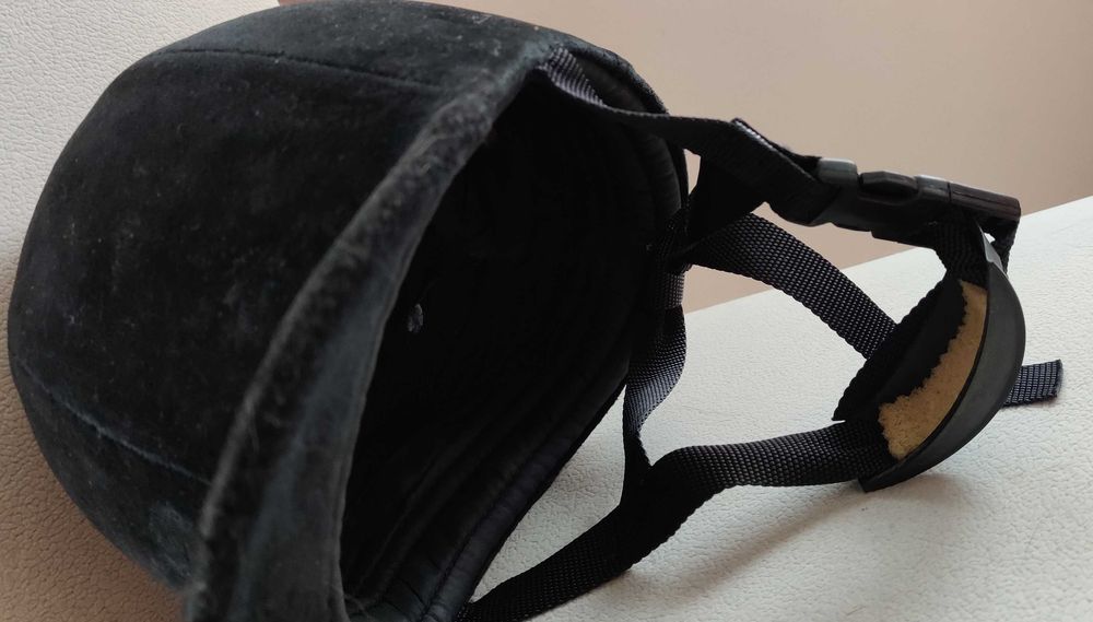 Toczek jeździecki damski