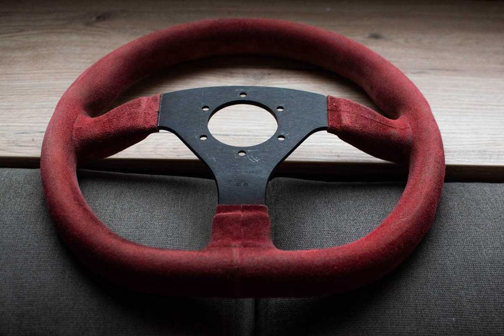 oryginalna kierownica zamszowa SPARCO 330mm (omp sabelt nardi)