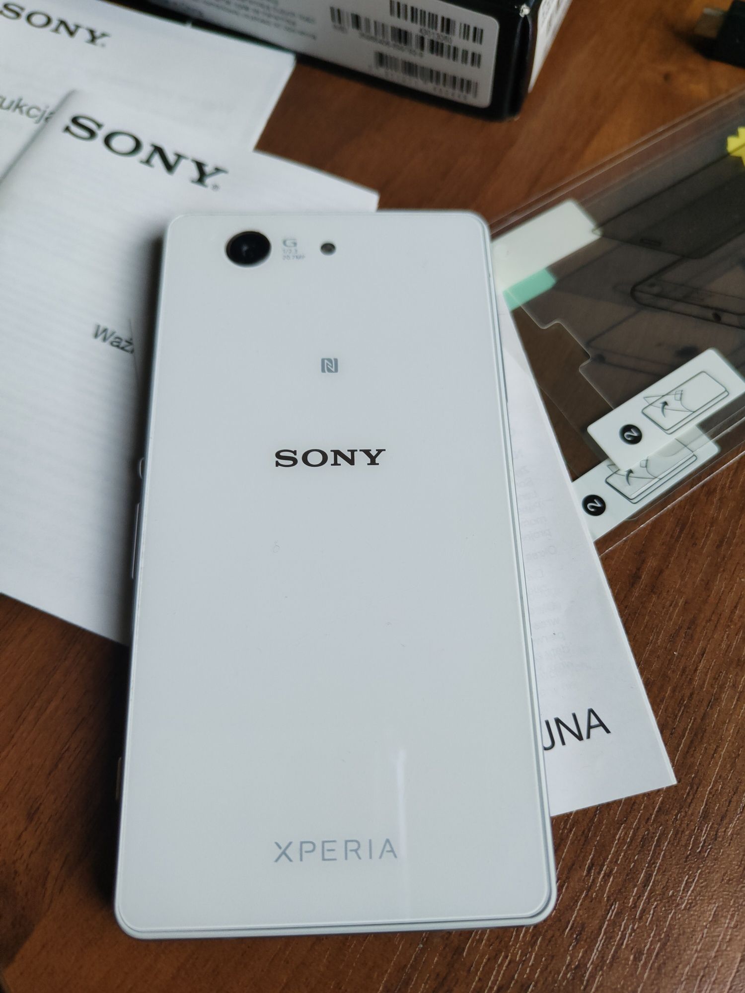 Biały Sony Xperia Z3 compact
