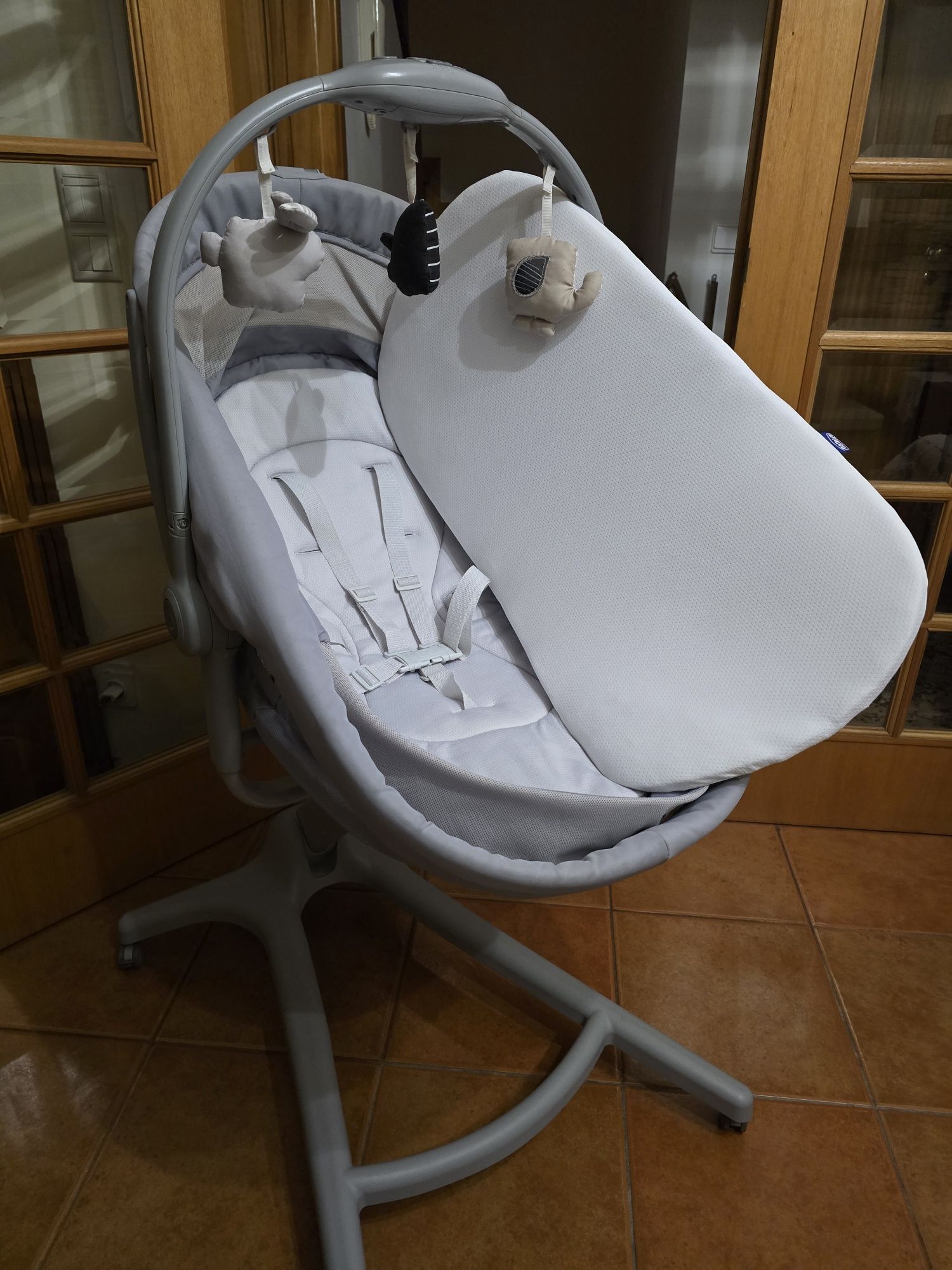 Baby Hug Air 4 em 1 da Chicco