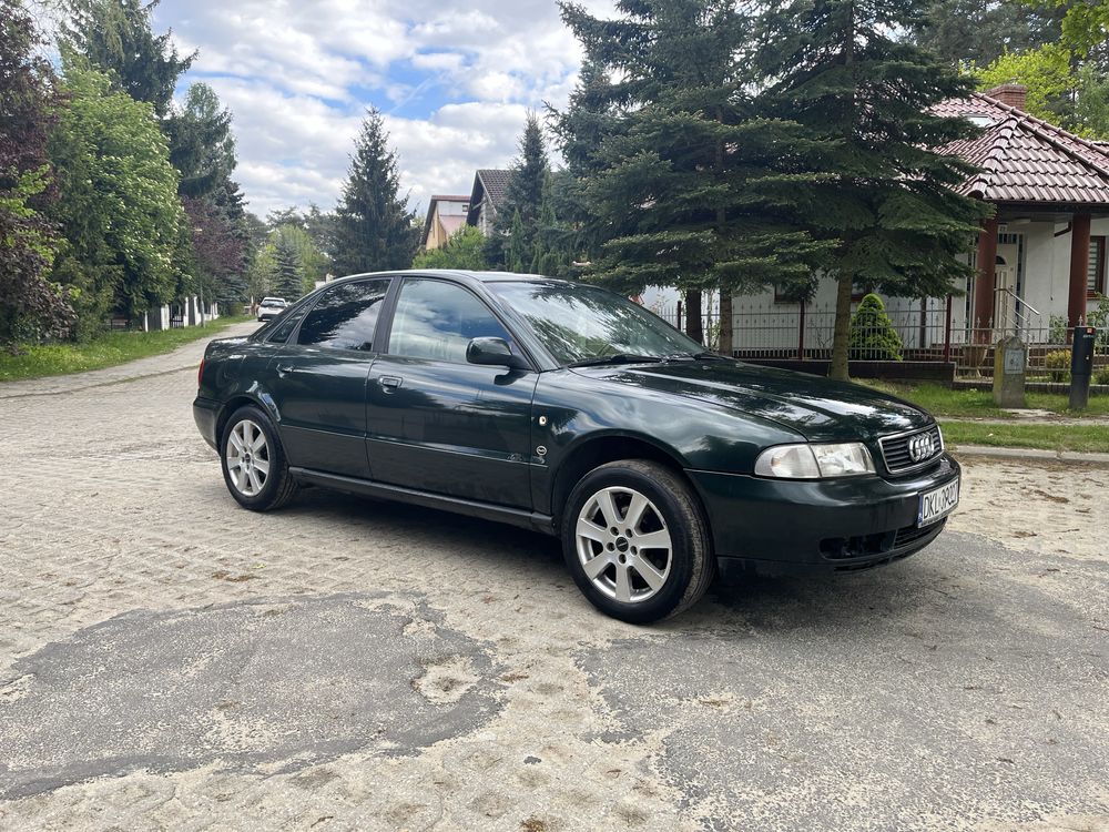 Sprzedam audi a4b5 2.6v6