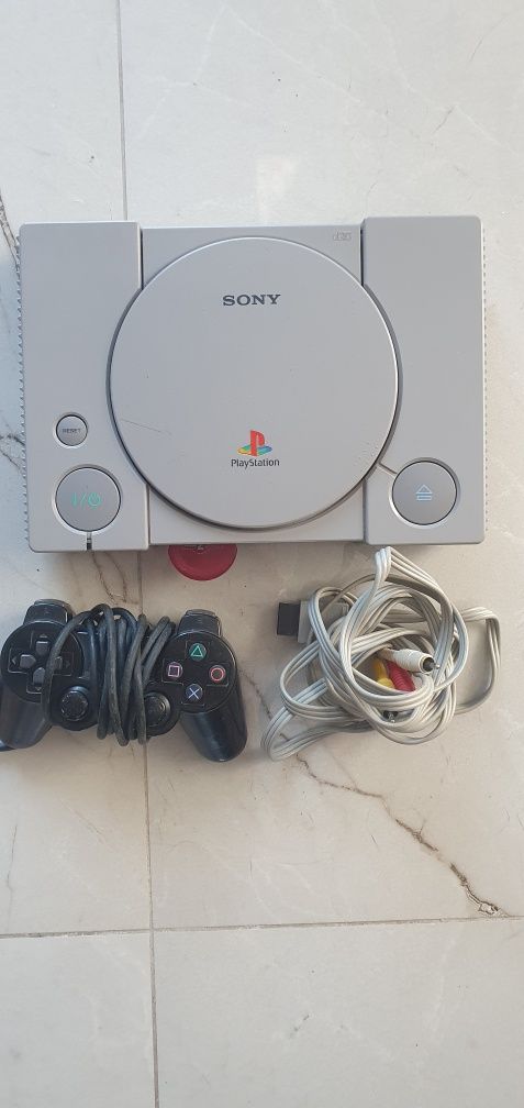 Konsola PlayStation 1