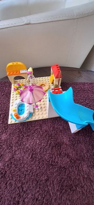 Lego frends ślizgawka, basen parasolka w zestawie