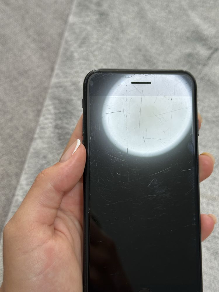 iPhone 7 б/у в хорошем состоянии