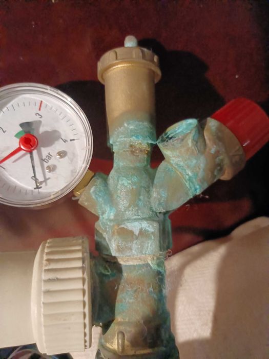 насос електричний для опалення трикіловатний