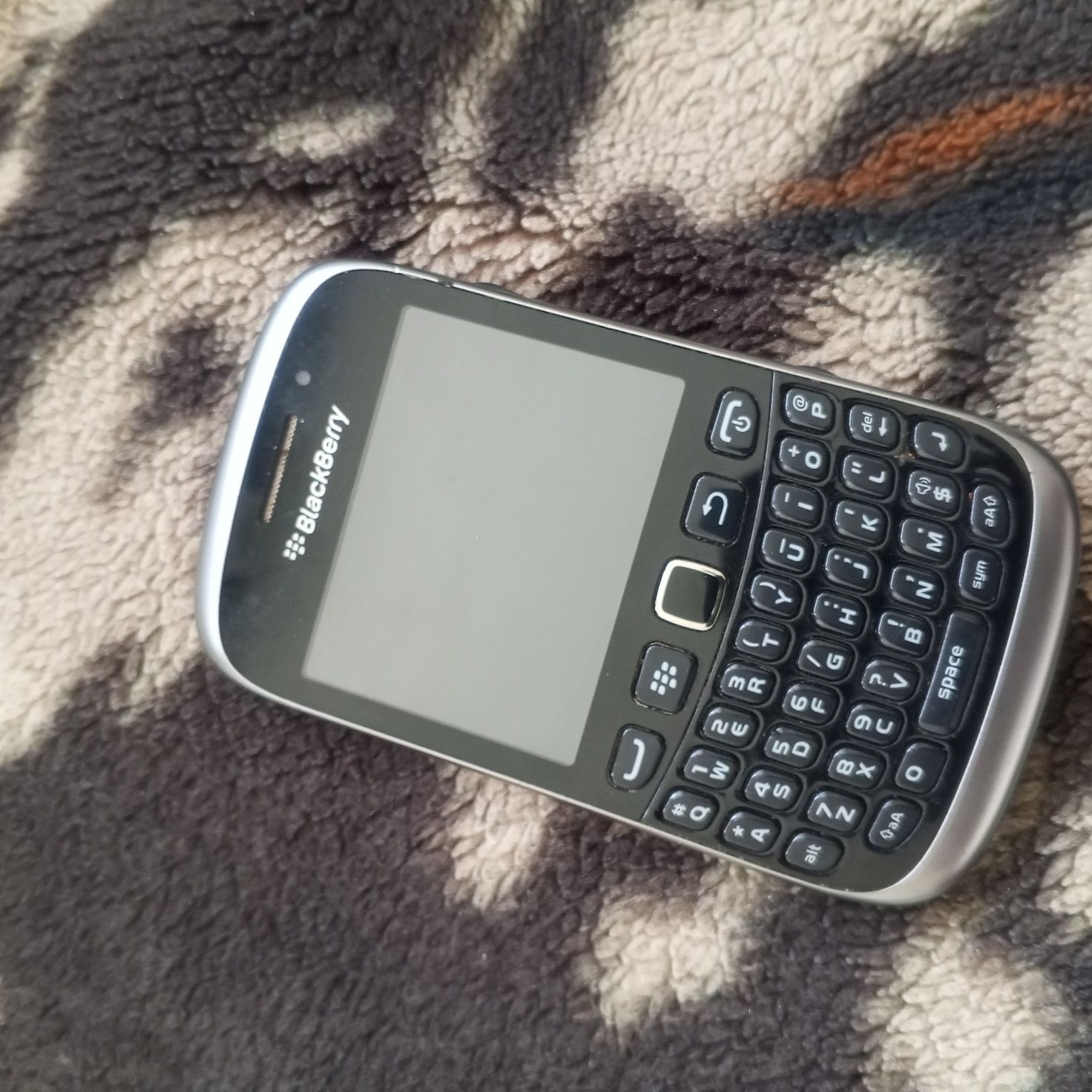 Blackberry Curve 9320