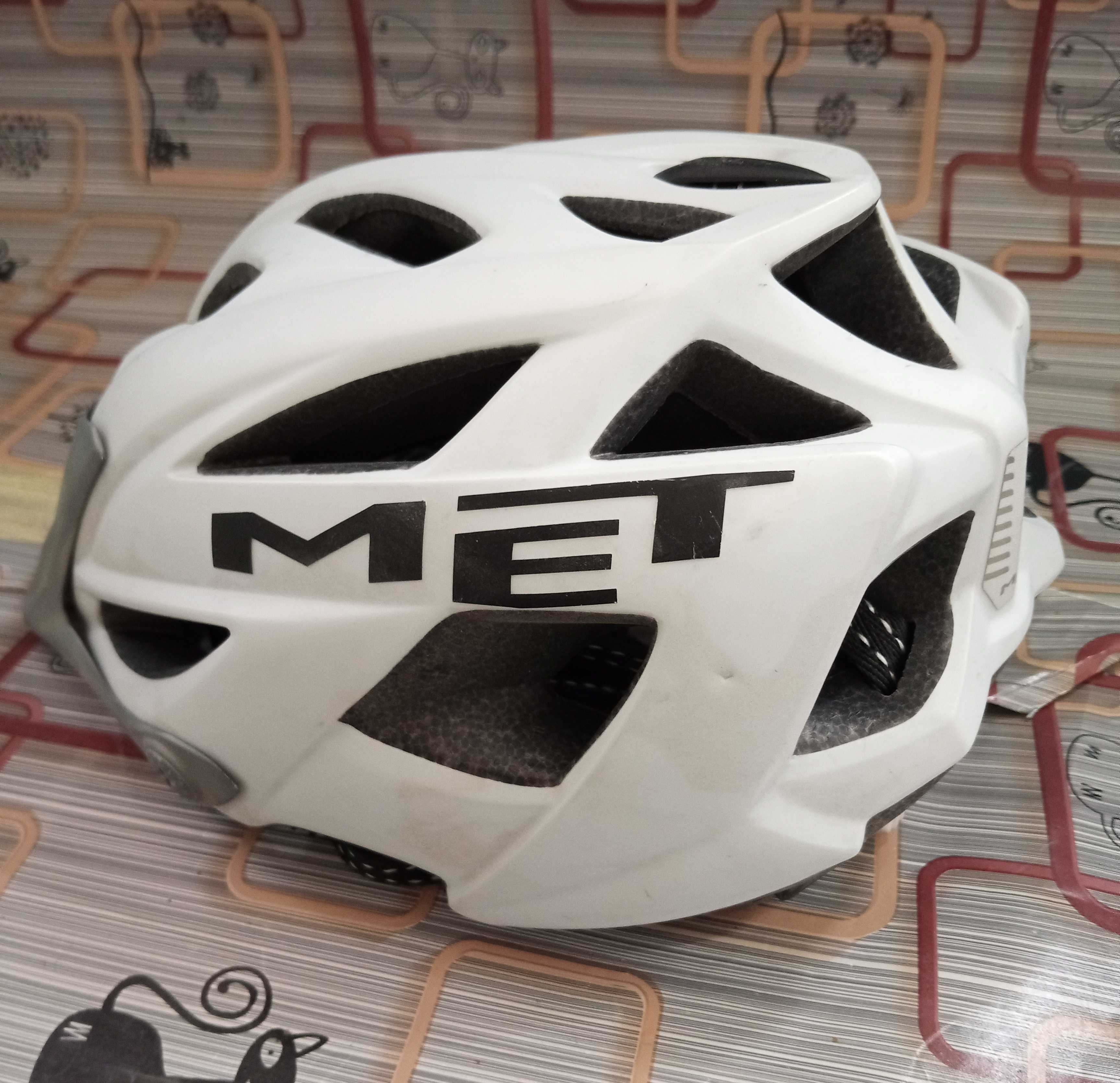 Велошлем MET Terra