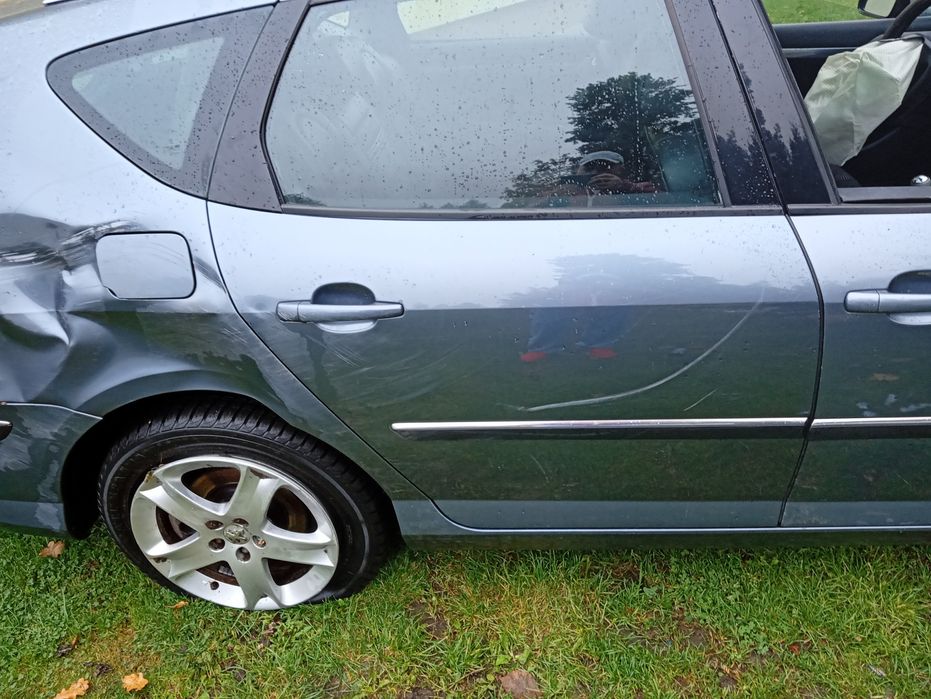 Peugeot 407 SW kombi, 2.0, uszkodzony