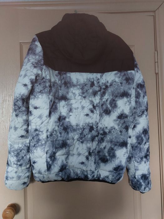 Курткая,джинси Primark для хлопця М