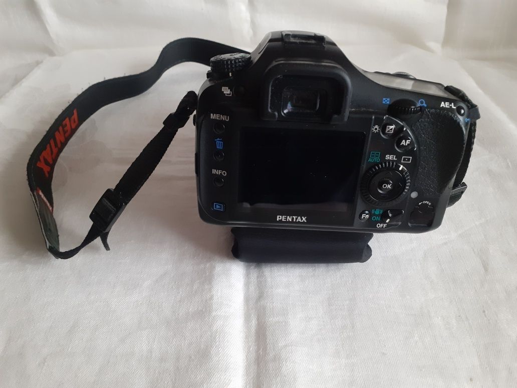 Pentax digital camera K-20D