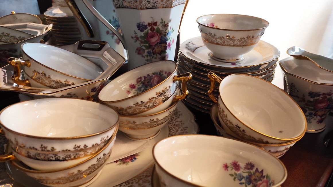 Serwis deserowy kawa / herbata Limoges Porcelana Francuska 34 części.