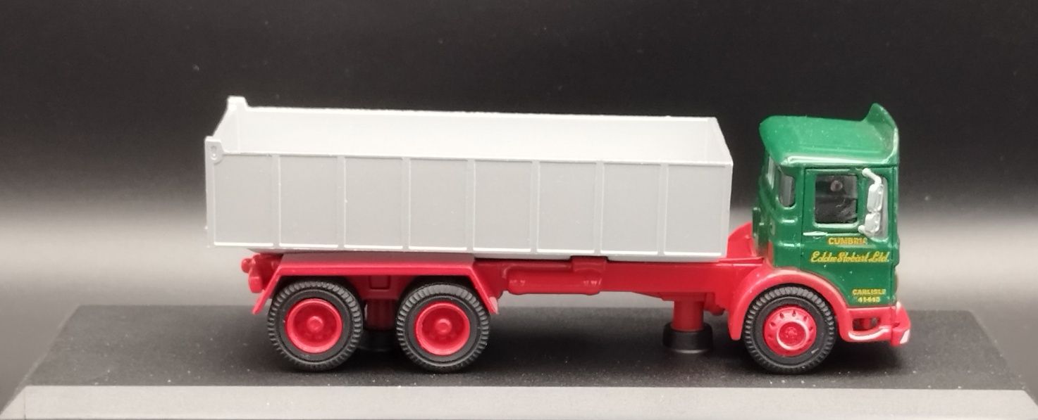 1:76 Atlas ACE Ergomatic 6 Wheel Tipper E.Stobart model nowy