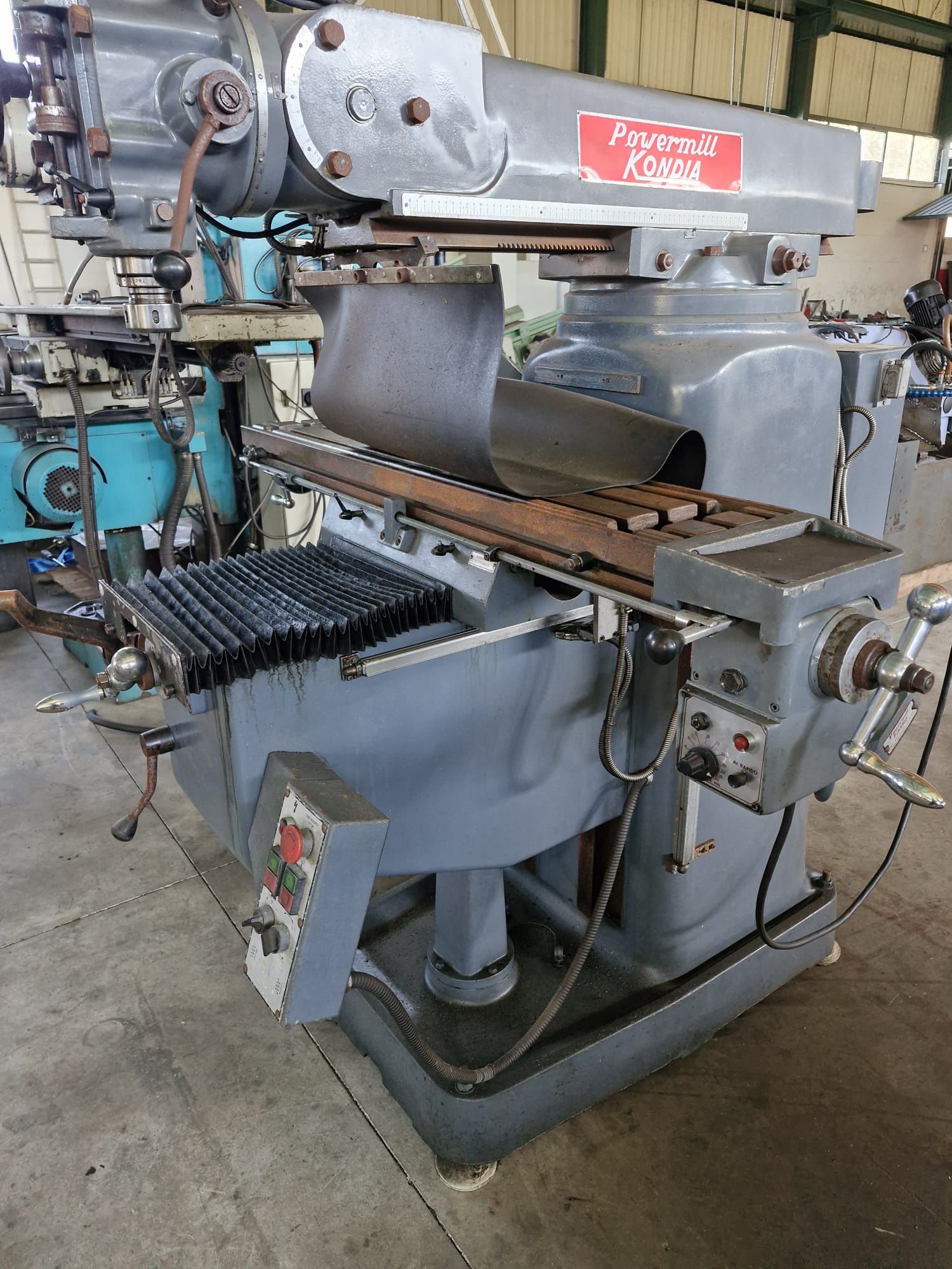 Fresadora kondia powermill