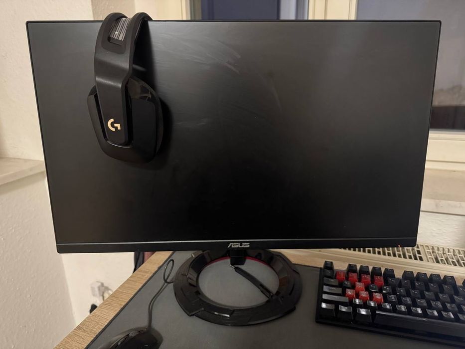 Komputer gamingowy i5-10400F / RTX 2060 / 16 GB RAM + monitor itp