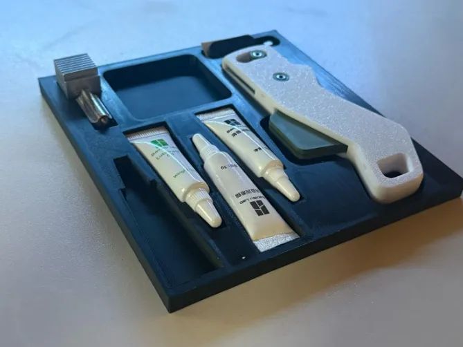Organizador para Tubos de Lubrificante e Acessórios