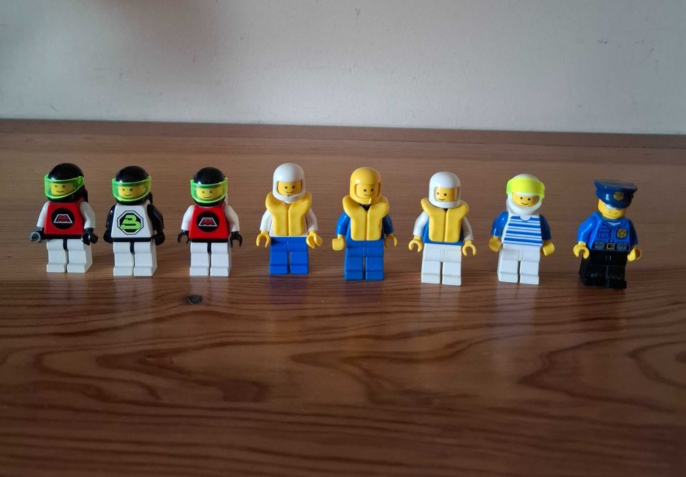 Lego - Bonecos / Figuras M:Tron Série Lego Space e outras outros Temas